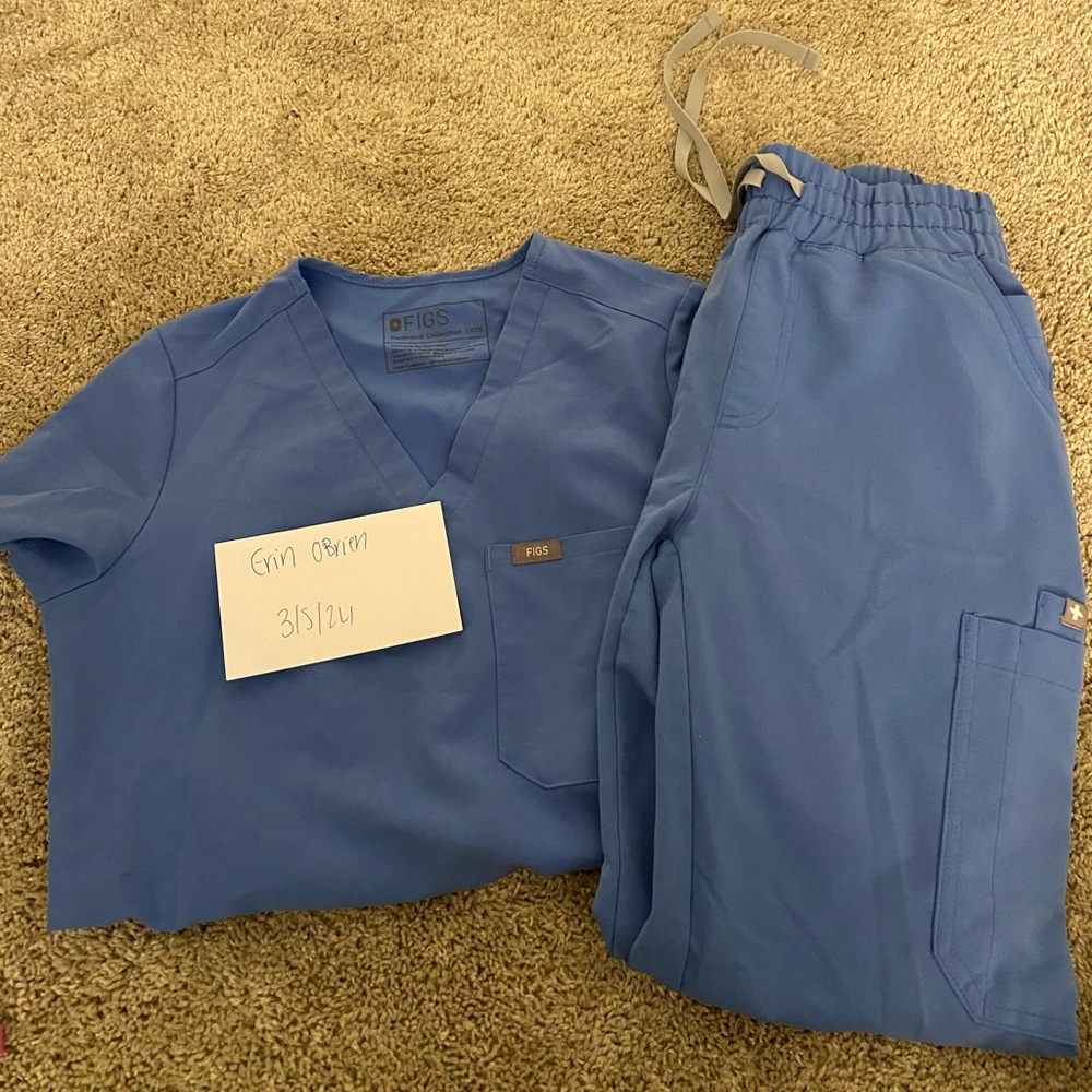 Figs scrubs